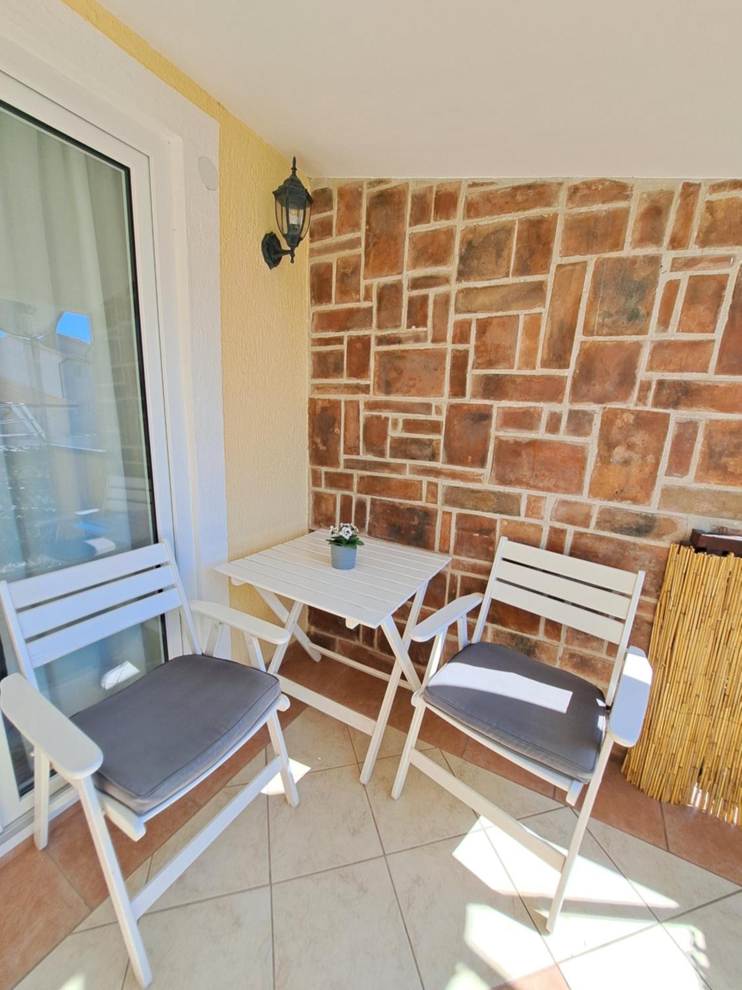 PUY Sweet Home Lustig מראה חיצוני תמונה