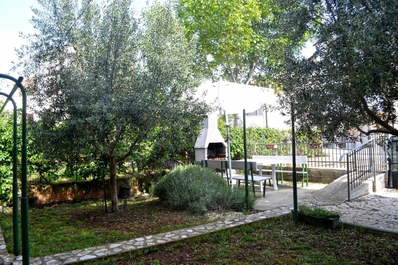 PUY Sweet Home Lustig מראה חיצוני תמונה
